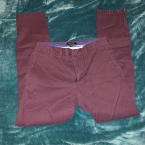 Men’s 31x32 Banana Republic plum chinos.